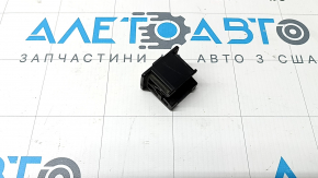 Right headlight mounting clip for Kia K5 21-26