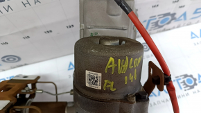 The steering column with electric power steering for a Toyota Avalon 13-18 is rusty and sooty.