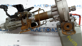 The steering column with electric power steering for a Toyota Avalon 13-18 is rusty and sooty.