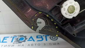 The rear left window lift mechanism of the Kia K5 21-24 is broken.