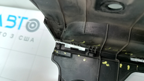 The Kia K5 21-24 TV cover is broken.