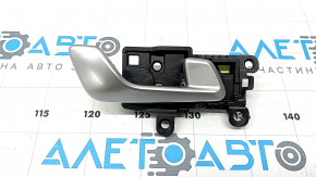 Kia K5 21-26 silver front right inner door handle