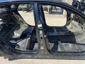 The central right body pillar of the Kia K5 21-24 on the body, bumpers