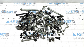 Kia K5 21-26 engine compartment hardware, incomplete
