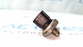 Fuel pressure sensor for Kia K5 21-24 1.6T on the fuel rail