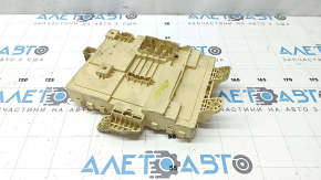 Kia K5 21-21 interior fuse box