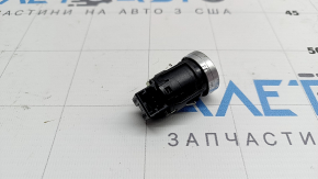 The start/stop button on a VW Tiguan 2009-2018 is worn out.