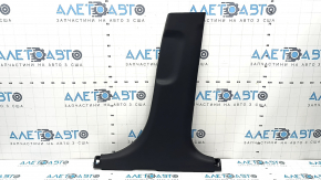Kia Niro 23-26 HEV, PHEV black lower right center pillar trim, crack in mount, scratch