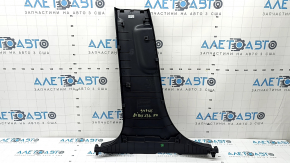 Kia Niro 23-26 HEV, PHEV black lower right center pillar trim, crack in mount, scratch
