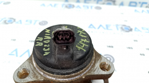 Kia Niro 23-26 PHEV rear right hub, rusty