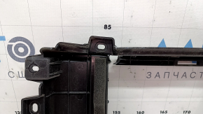 Kia Niro 23-26 HEV, PHEV lower radiator deflector bracket