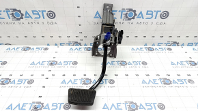 Kia Niro 23- brake pedal