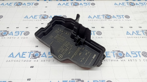 Kia Niro 23-PHEV Underhood Fuse Box Cover