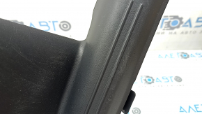 Kia Niro 23-26 PHEV black, worn inner rear right door sill plate