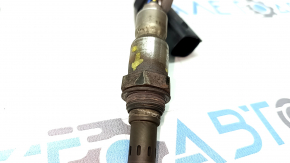 The first lambda probe on a Jeep Compass 21-22 2.4 has its edges torn off.
