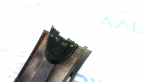 The right muffler tip bracket for a Volvo XC90 16-21 is broken.