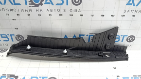 Left hood-wing seal for Kia Sorento 21-26 HEV, PHEV