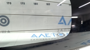 The rear window of the Toyota Prius 50 16-22 trunk door is small, scratches