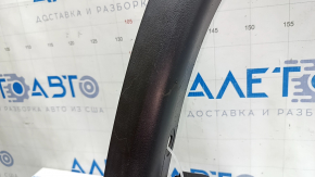 Front left fender arch trim for Nissan Rogue 21-26 US built, structure, scratches, crack in mount, broken mount