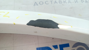 Front left fender arch trim for BMW X7 G07 19-22, white, worn