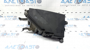 Volvo XC90 16-17 T5, T6 underhood fuse box complete with housing and cover