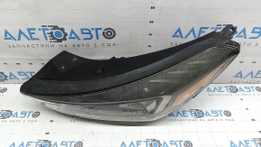 Left front headlight assembly for Hyundai Tucson 19-21 halogen without LED accent, peeling paint, scratches