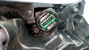 Left front headlight assembly for Hyundai Tucson 19-21 halogen without LED accent, peeling paint, scratches