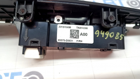 Front right window lift control for a Hyundai Tucson 16-21 with trim, scratches, broken fasteners