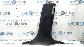 BMW X7 G07 19-26 Black lower right center pillar trim, scratches