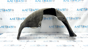 The rear right fender liner of a Hyundai Tucson 19-21 has torn fasteners.