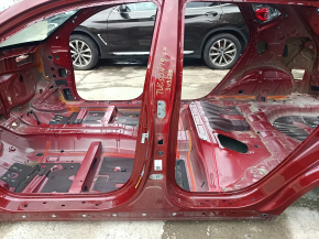 Left central body pillar Hyundai Tucson 16-21 on the body, bumpers