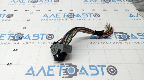 Black fuse box connector for the Hyundai Tucson 19-21 2.0 hood.