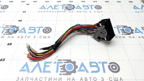 Black fuse box connector for the Hyundai Tucson 19-21 2.0 hood.