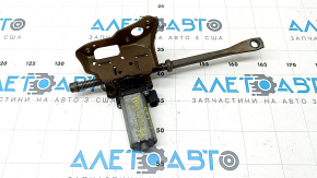 The driver's seat lift adjustment motor for the BMW X7 G07 19-26 is corroded.