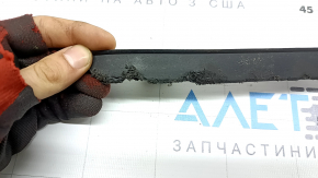 The front bumper lip of the Honda Civic XI FE/FL 22-26 is worn out.