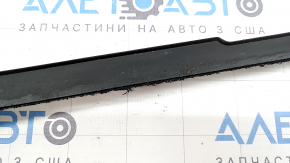 The front bumper lip of the Honda Civic XI FE/FL 22-26 is worn out.