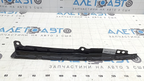 Right hood-wing seal for Audi Q3 15-18