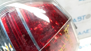 Light outer wing right Nissan Rogue 14-16 small chip