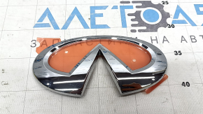 Infiniti Q60 17-18 grille emblem