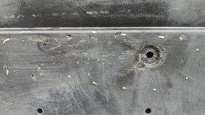 The right underbody protection of Toyota Prius 50 19-22 is worn out.