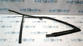 Front right glass seal for VW Jetta 11-18 USA in adhesive