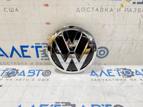 VW Tiguan 18-19 grille emblem