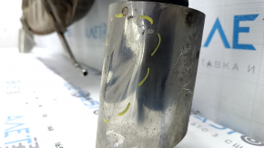 The rear muffler with a barrel for a Mazda 6 18-21 2.5 is rusty and the tip is dented. 