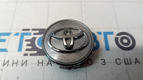 Toyota Camry v40 62mm/56mm chrome wheel center cap, scratches