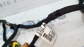 Wiring for the rear left door of a Kia Niro 17-22 HEV, PHEV