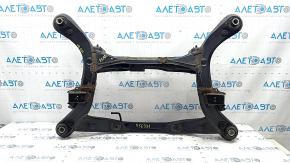 The rear subframe of the Lexus RX450h 10-15 AWD is rusty, with 3 C/B microcracks.