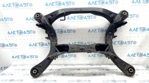 The rear subframe of the Lexus RX450h 10-15 AWD is rusty, with 3 C/B microcracks.