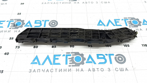 The rear bumper mount, left outer, Lexus RX350 RX450h 10-15, is broken.