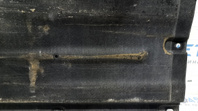 The rear left underbody protection of the Hyundai Sonata 20-26 HEV is worn out.