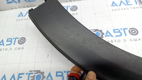 Kia Niro 17-22 rear right fender arch trim, worn